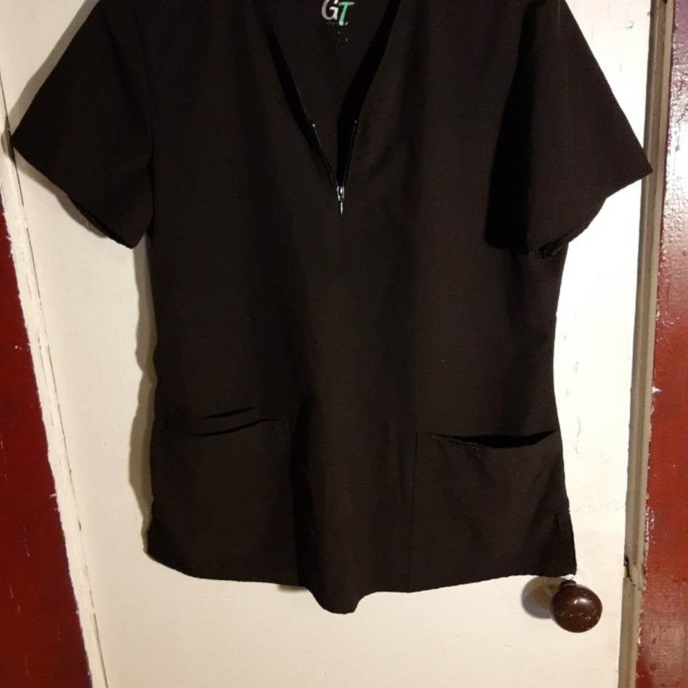 GT scrub top